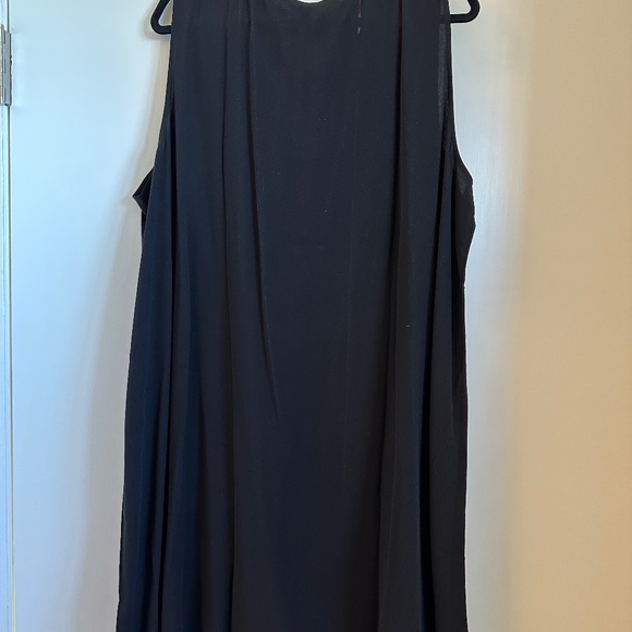 PERFECT for All Seasons! Silk Georgette Crepe Pleated Dress. - Picture 8 of 9